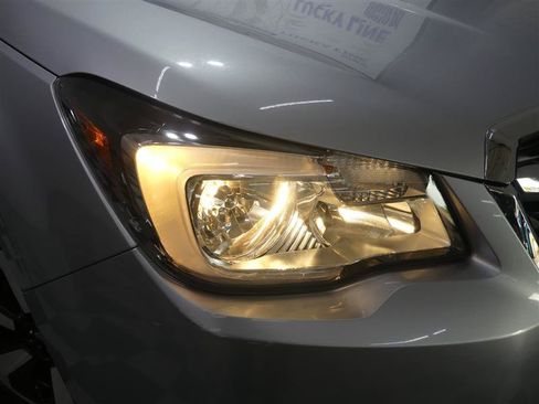 Used 2018 Subaru Forester 2.5i Premium AWD/4WD image 15