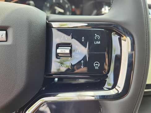 Used 2026 Land Rover Range Rover Velar S image 20