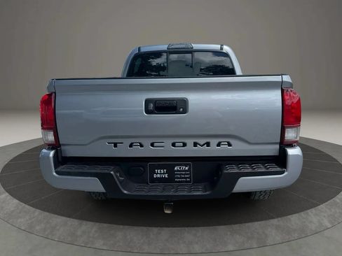 Used 2018 Toyota Tacoma SR w/ SR Convenience Package RWD image 5