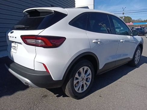 New 2026 Ford Escape Active w/ Cold Weather Package FWD image 3