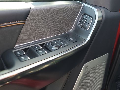 Used 2024 Ford F450 Platinum image 19