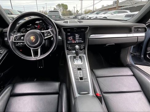 Used 2018 Porsche 911 Carrera image 14