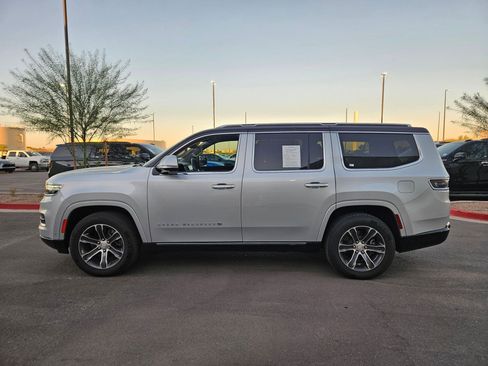 Used 2022 Jeep Grand Wagoneer Series I image 2