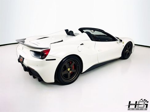 Used 2018 Ferrari 488 Spider RWD image 26