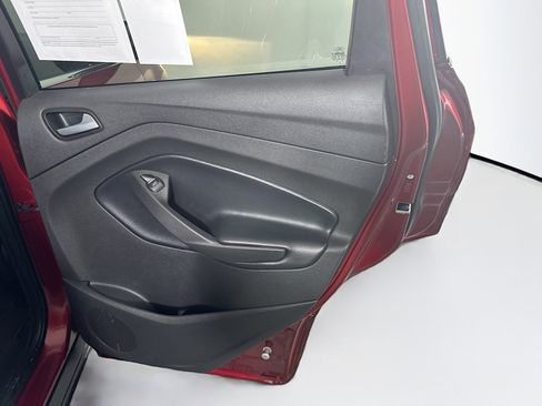 Used 2019 Ford Escape SEL image 29