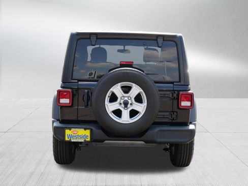 Used 2022 Jeep Wrangler Sport AWD/4WD image 6