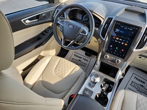 Used 2024 Ford Edge Titanium AWD/4WD image 14