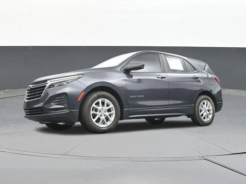 Used 2022 Chevrolet Equinox LS w/ Driver Confidence II Package FWD image 55