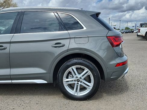 Used 2024 Audi Q5 e Prestige AWD/4WD image 9