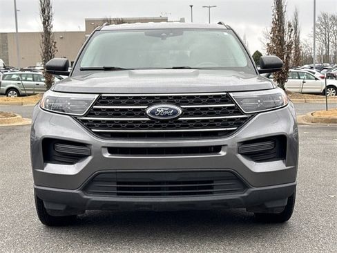 Used 2022 Ford Explorer XLT image 5
