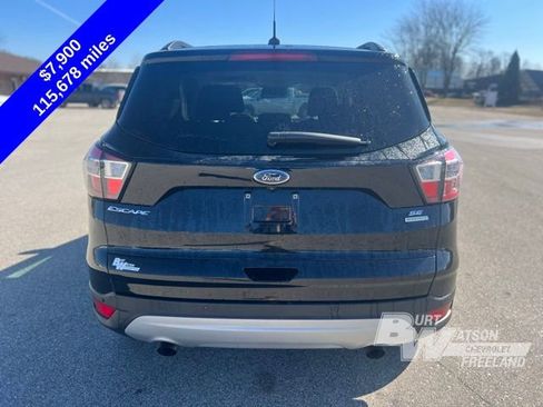 Used 2017 Ford Escape SE w/ Equipment Group 201A image 5