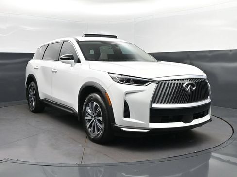 Certified 2026 INFINITI QX60 Pure w/ Cargo Package FWD image 9