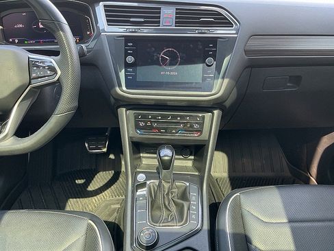 Used 2024 Volkswagen Tiguan SEL R-Line AWD/4WD image 14