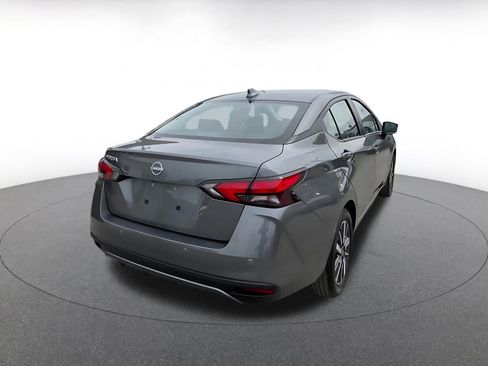Used 2025 Nissan Versa SV image 14