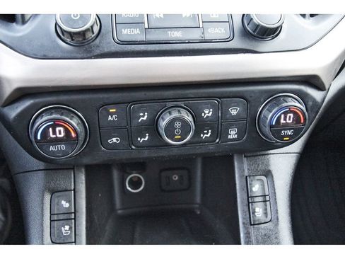 Used 2019 GMC Acadia Denali w/ Technology Package FWD image 29