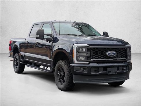 Used 2023 Ford F250 XLT w/ XLT Premium Package image 8