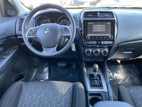 Used 2020 Mitsubishi Outlander Sport ES FWD image 10