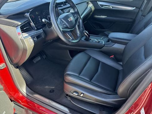 Used 2022 Cadillac XT5 Luxury w/ LPO, Floor Liner Package image 16