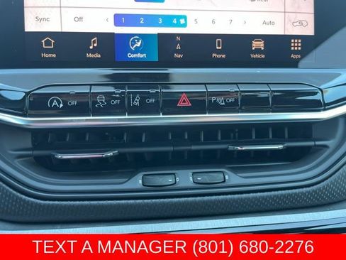 New 2026 Jeep Compass Trailhawk w/ Sun, Sound & Navigation Group AWD/4WD image 24