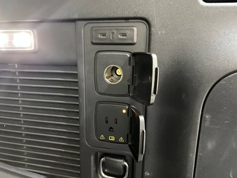 Used 2025 Ford Expedition Platinum AWD/4WD image 50