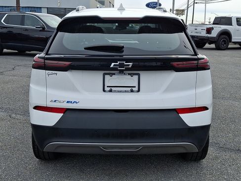 Used 2023 Chevrolet Bolt EUV LT w/ Driver Confidence Package image 5