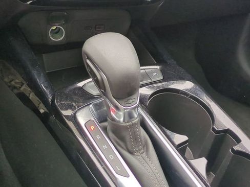 Used 2025 Chevrolet Trax LT image 15