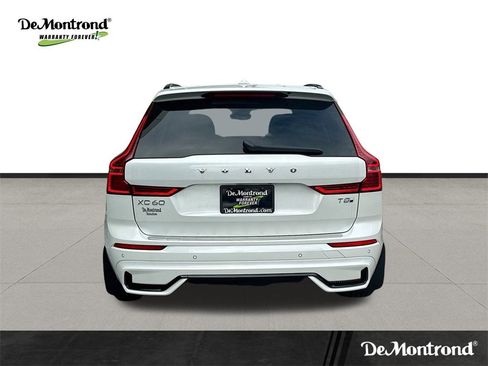 Used 2025 Volvo XC60 T8 Plus w/ Protection Package Premier image 5