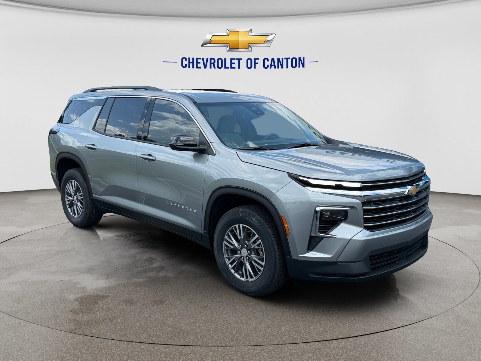 New 2026 Chevrolet Traverse LT FWD image 3