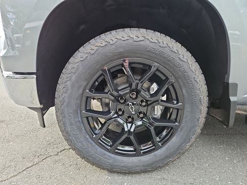 New 2026 Chevrolet Silverado 1500 LT w/ Z71 Off-Road Package AWD/4WD image 31