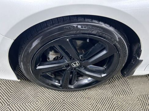 Used 2021 Honda Accord Sport image 11