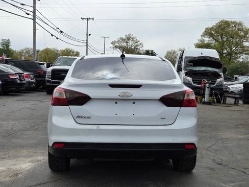 Used 2013 Ford Focus SE FWD image 4
