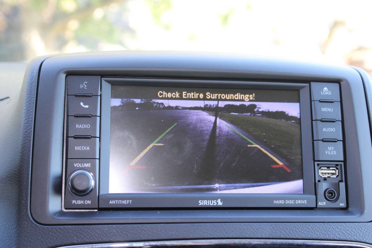 Used 2018 Dodge Grand Caravan SE w/ UConnect Hands-Free Group FWD image 12