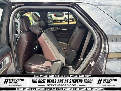 Used 2025 Ford Explorer Platinum AWD/4WD image 35