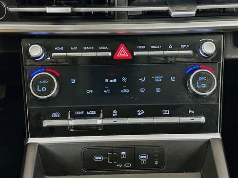 Used 2025 Hyundai Santa Fe SEL image 23