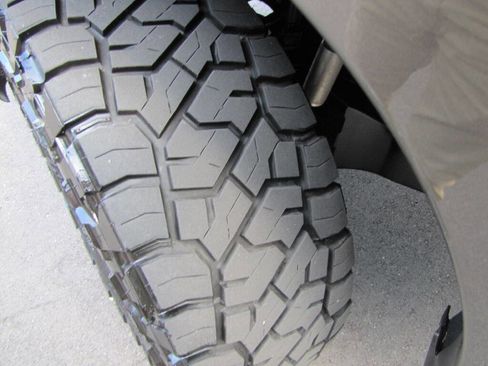 Used 2019 Ford F250 Lariat w/ Lariat Value Package image 36