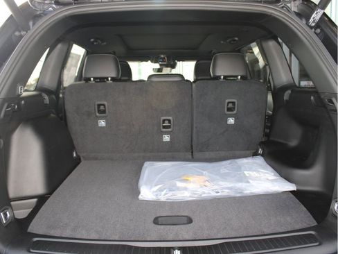 New 2025 Jeep Grand Cherokee Limited image 33