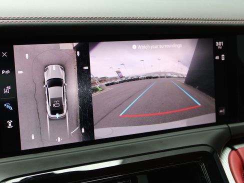 Certified 2025 Porsche Panamera 4 image 19