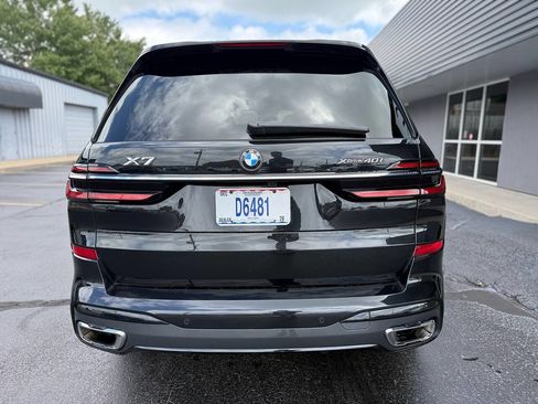 Used 2023 BMW X7 xDrive40i w/ M Sport Package AWD/4WD image 8
