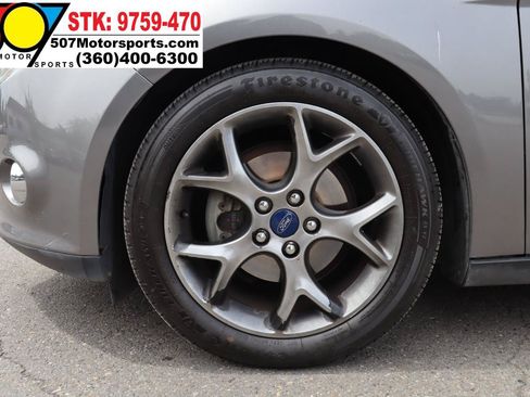 Used 2014 Ford Focus SE w/ Equipment Group 201A FWD image 19