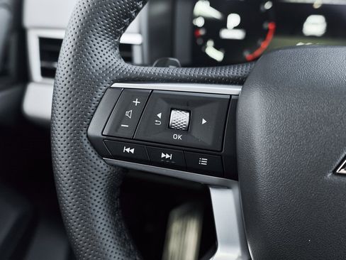 New 2026 Mitsubishi Outlander SEL image 36