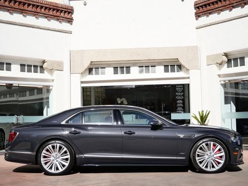 New 2025 Bentley Flying Spur Plug-In Hybrid image 5