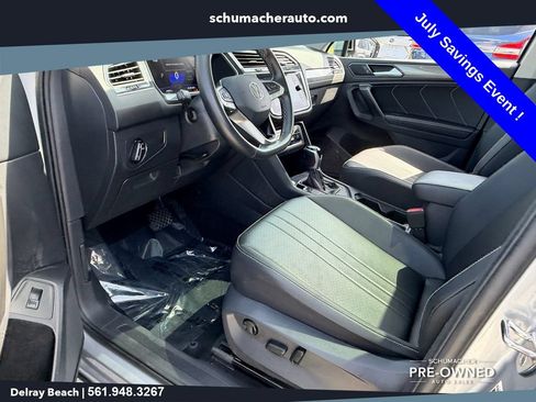 Used 2024 Volkswagen Tiguan SE FWD image 11