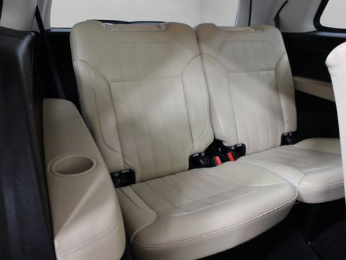 Used 2018 Mercedes-Benz GLS 450 4MATIC image 21