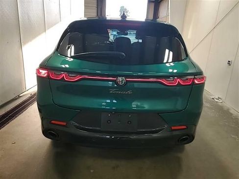 Used 2024 Alfa Romeo Tonale Veloce AWD/4WD image 15