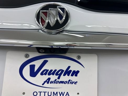 Certified 2024 Buick Enclave Premium image 16
