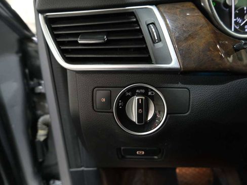 Used 2015 Mercedes-Benz GL 450 4MATIC w/ Parking Assist Package image 42