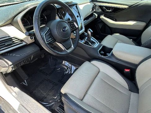Used 2023 Subaru Outback Limited AWD/4WD image 10