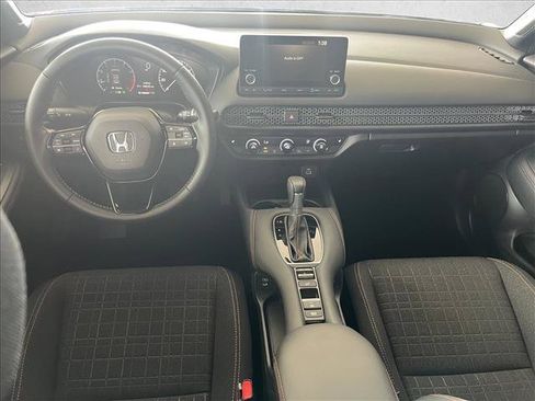 Used 2025 Honda HR-V Sport image 11
