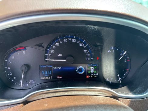 Used 2016 Cadillac SRX Luxury w/ Driver Awareness Package FWD image 6