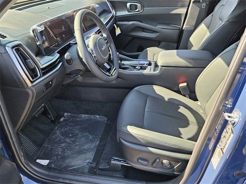 New 2025 Kia Sorento S w/ Panoramic Sunroof Package image 4